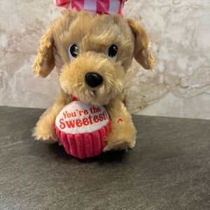Plush Dog Toy with Cupcake - Tan